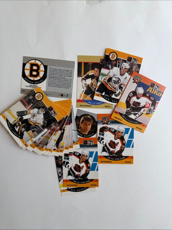 NHL Other - Boston Bruins Hockey Card Lot 1990-91 Pro Set NHL, Cam Neely, Ray Bourque